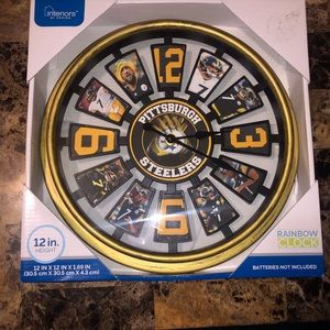 Pittsburgh Steelers clock